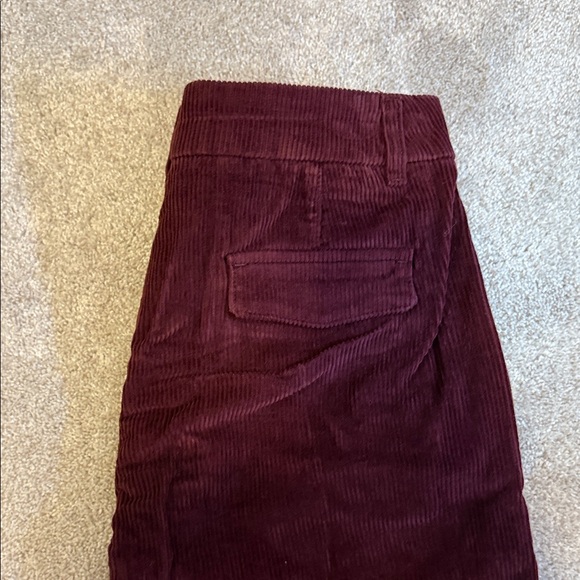 Old Navy Women's Burgundy Wide Leg Corduroy Pants - Picture 3 of 4